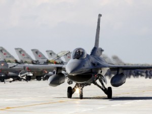 2015-11-24t081703z_1619992536_gf20000071708_rtrmadp_3_mideast-crisis-syria-turkey-airplane
