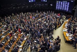 plenario_da_camara_rejeita_denuncia_contra_temer001