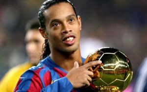 ronaldinho-gaucho-bola-de-ouro