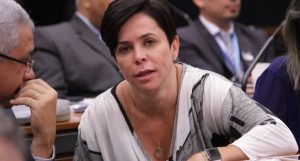 74107554_29-11-2017-Deputada-Cristiane-Brasil-Comissao-de-Relacoes-Exteriores-e-de-Defesa-Nacional-F
