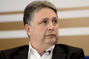 ex-governador-anthony-garotinho-e-preso-no-rj610x413_57471aicitonp1bpu3rpel46sltr1bhea5i1kkg1